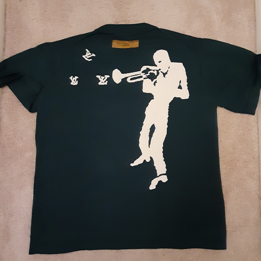 MEN'S LOUIS VUITTON SHORT SLEEVE MONOGRAM GRAPHIC SWEATER - Picture 3 of 11